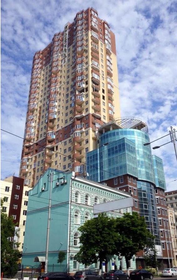 Uno Apart Hotel Киев Екстериор снимка