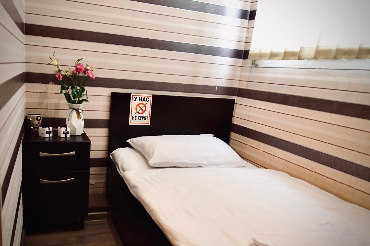 Uno Apart Hotel Киев Екстериор снимка