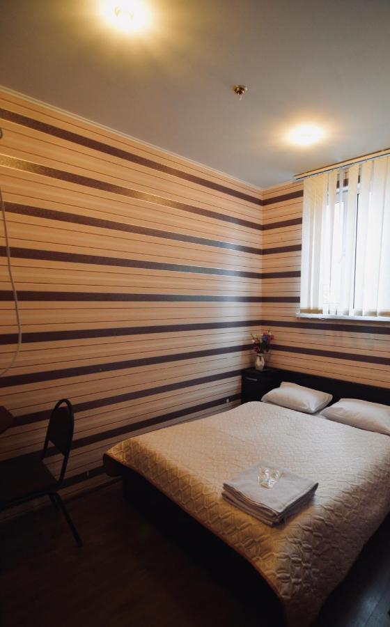 Uno Apart Hotel Киев Екстериор снимка