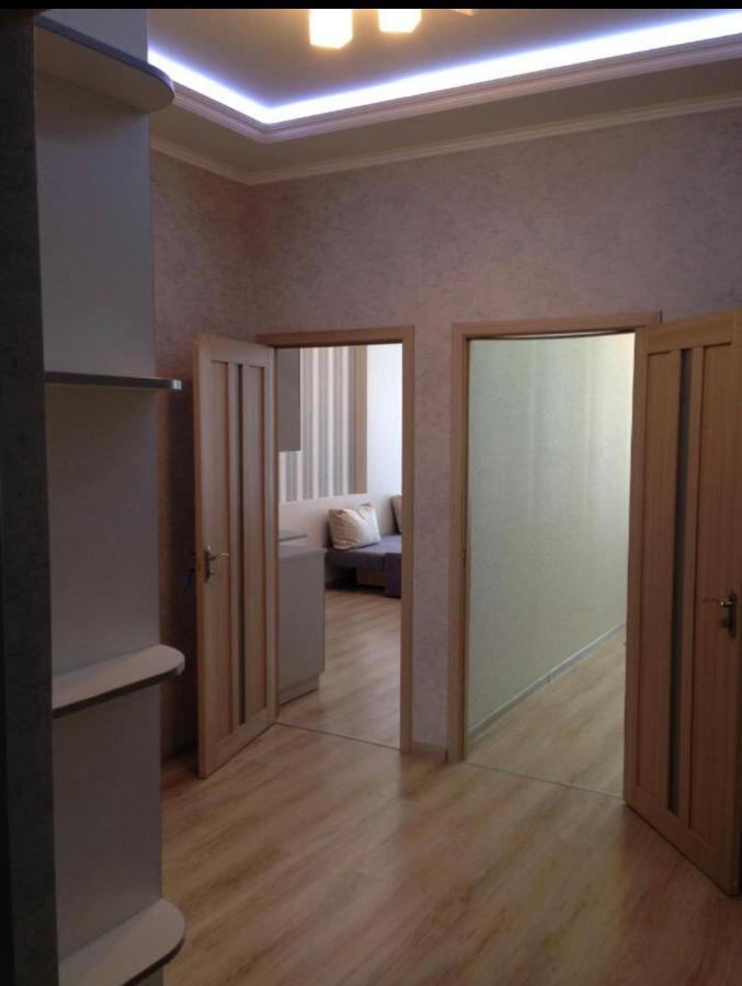 Uno Apart Hotel Киев Екстериор снимка