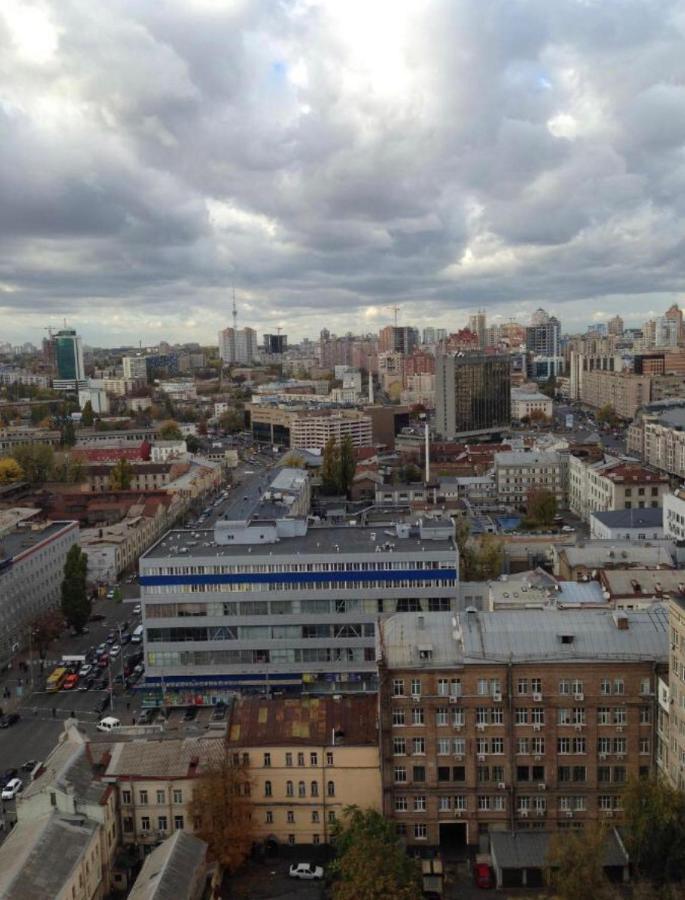 Uno Apart Hotel Киев Екстериор снимка